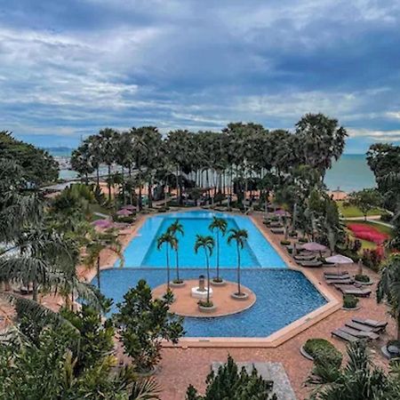 Botany Beach Resort Pattaya Na Chom Thian Exterior foto