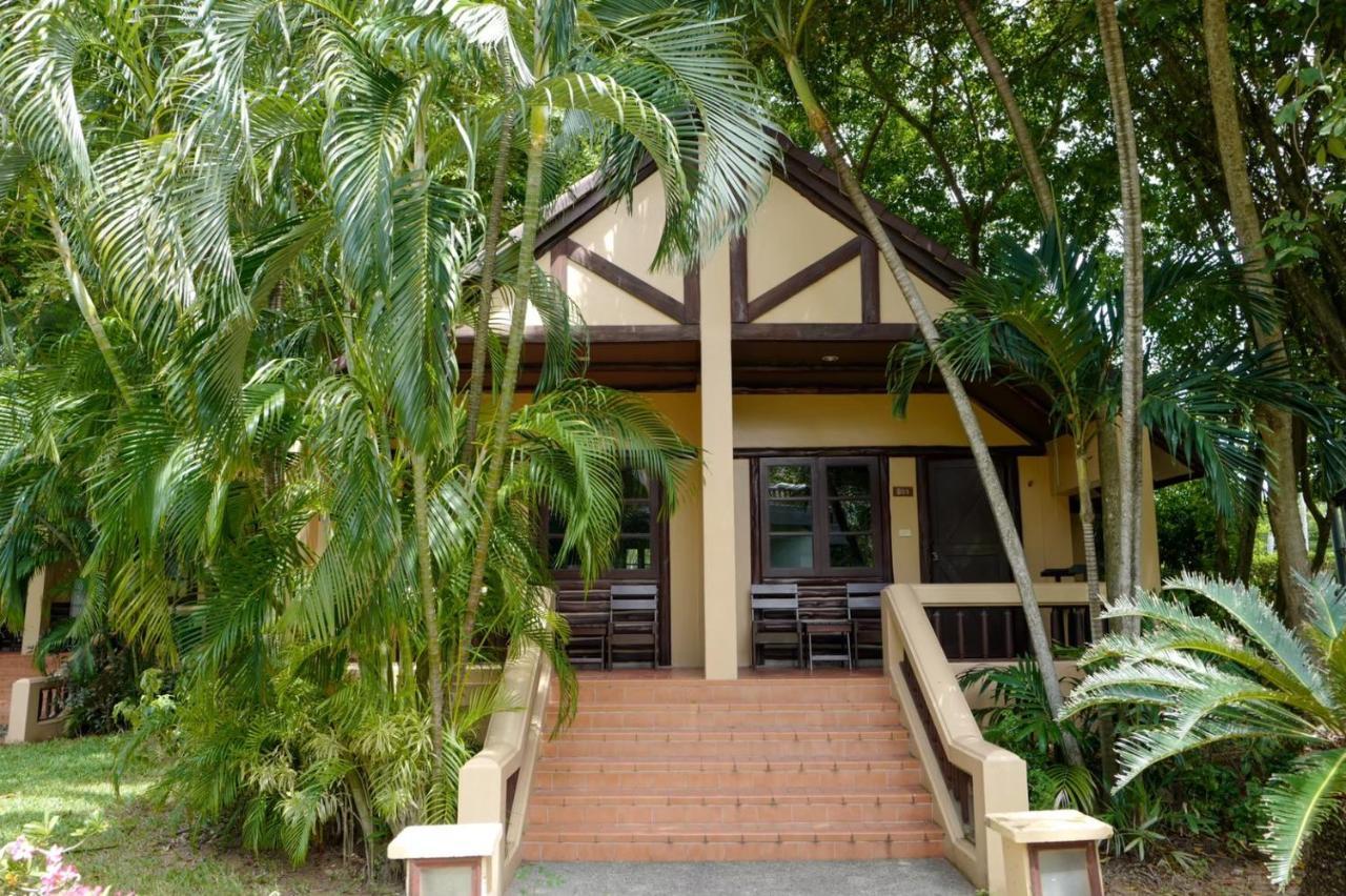 Botany Beach Resort Pattaya Na Chom Thian Exterior foto