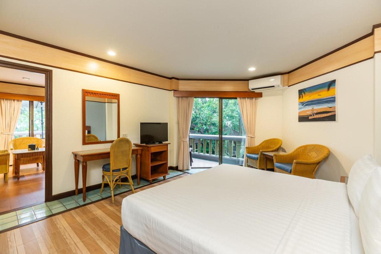 Botany Beach Resort Pattaya Na Chom Thian Exterior foto