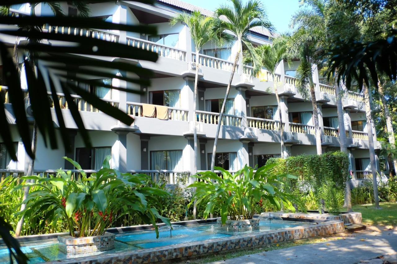 Botany Beach Resort Pattaya Na Chom Thian Exterior foto