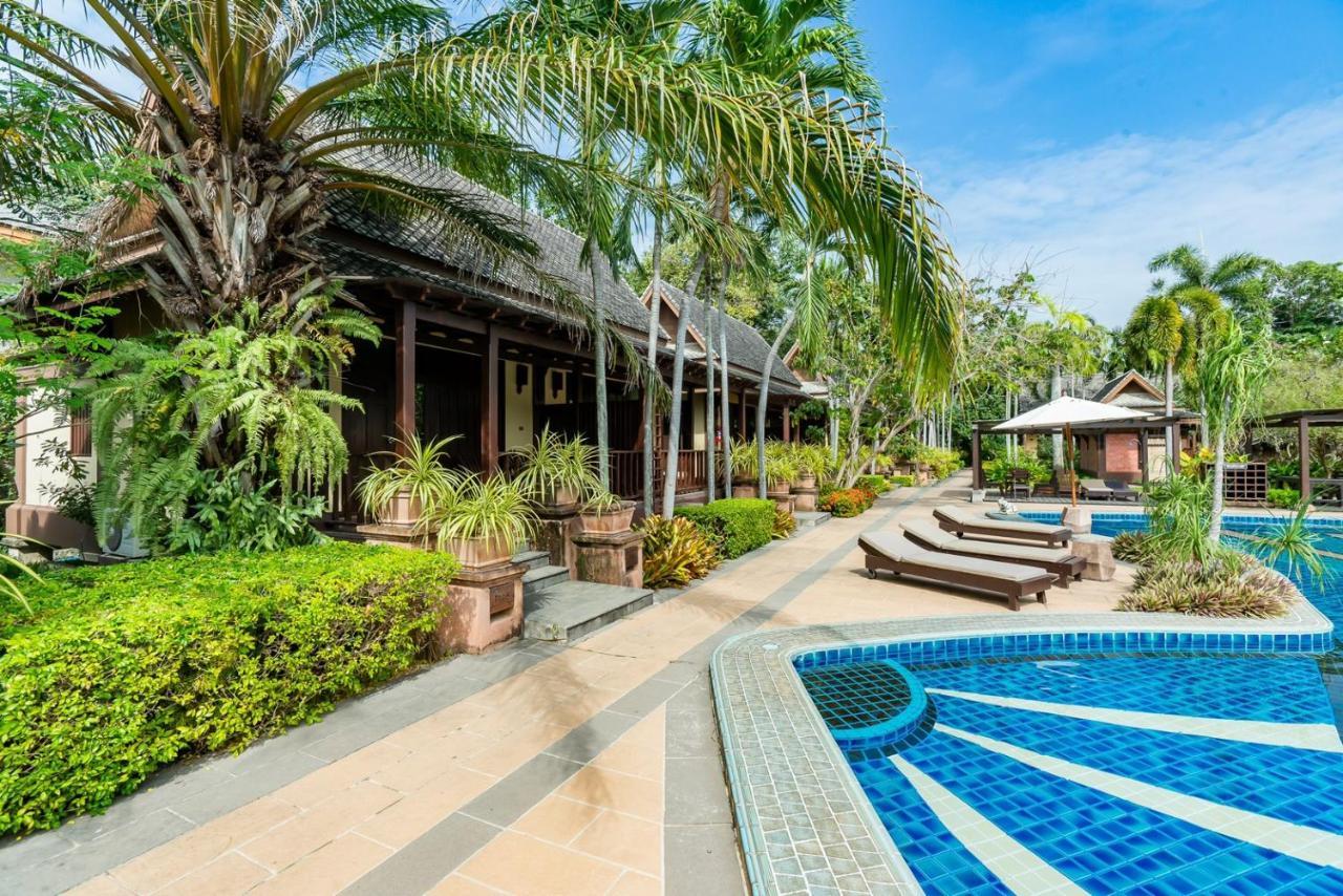 Botany Beach Resort Pattaya Na Chom Thian Exterior foto