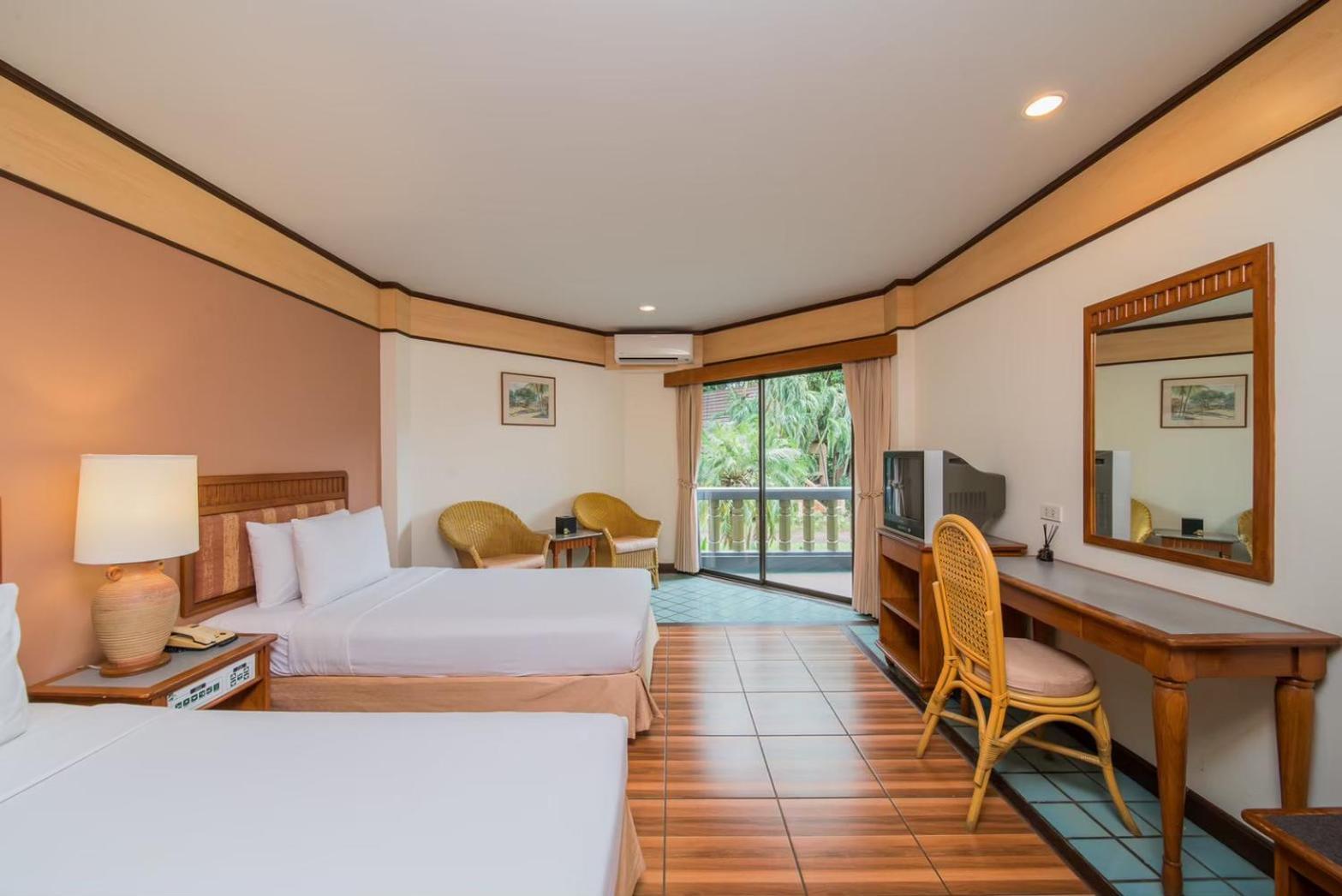 Botany Beach Resort Pattaya Na Chom Thian Zimmer foto