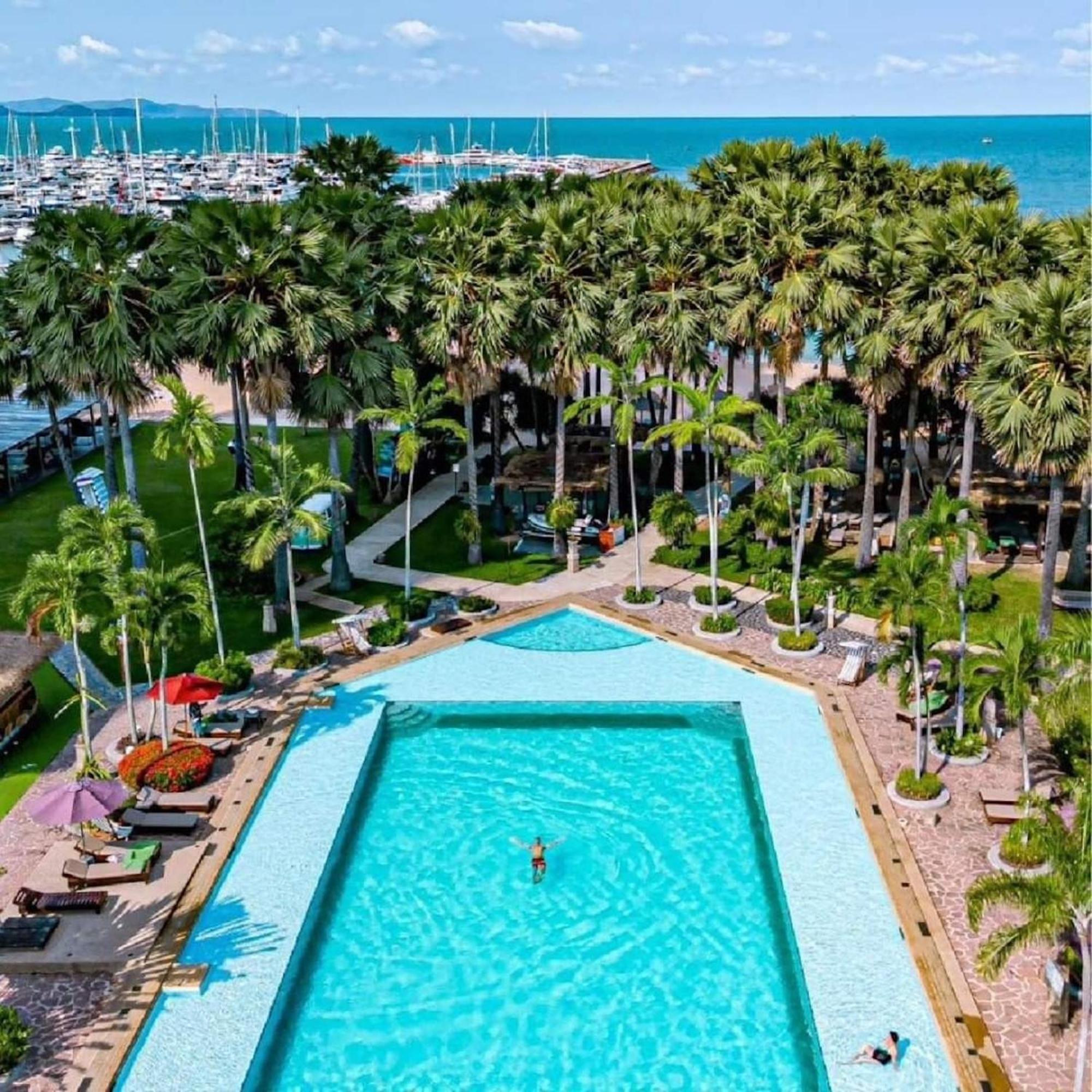 Botany Beach Resort Pattaya Na Chom Thian Exterior foto